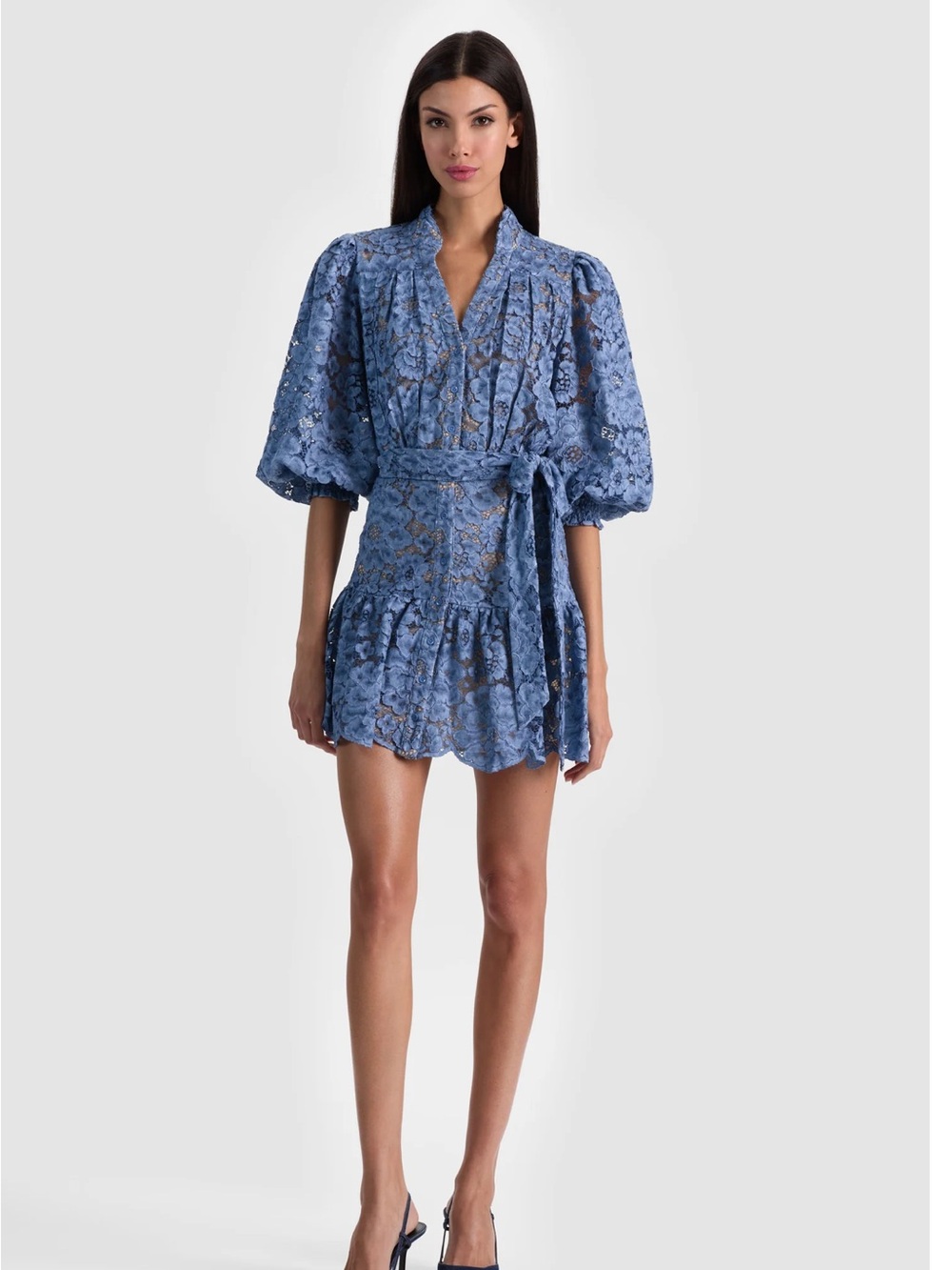 Alice + Olivia Cora Floral openwork lace in Indigo mini Shirtdress sz Med NWT